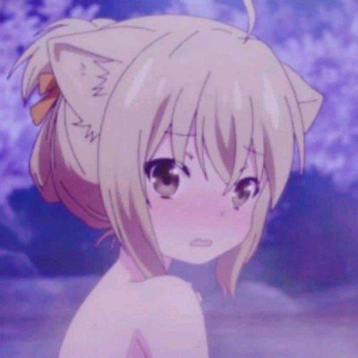大熊猫宝宝追着奶妈要搓背